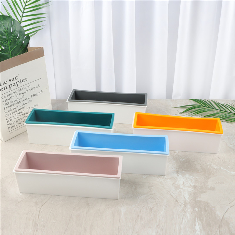 Soap Making Kit For Beginners - Plastikowe pudełko + silikonowa podpórka wewnętrzna