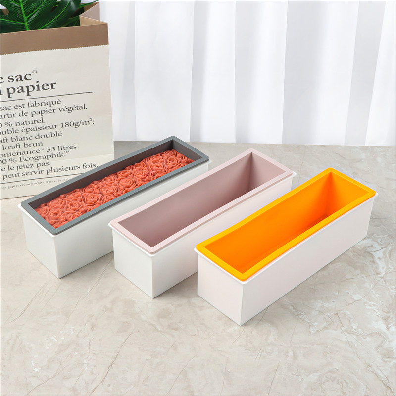 Plastikowe pudełko + silikonow – Soap Making Kit For Beginners recenzja i cena